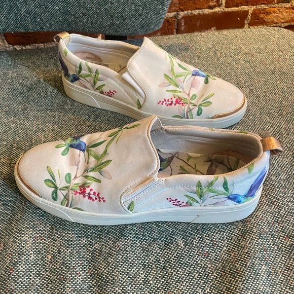 Ted Baker Hummingbird Floral Sneakers - Picture 2 of 10